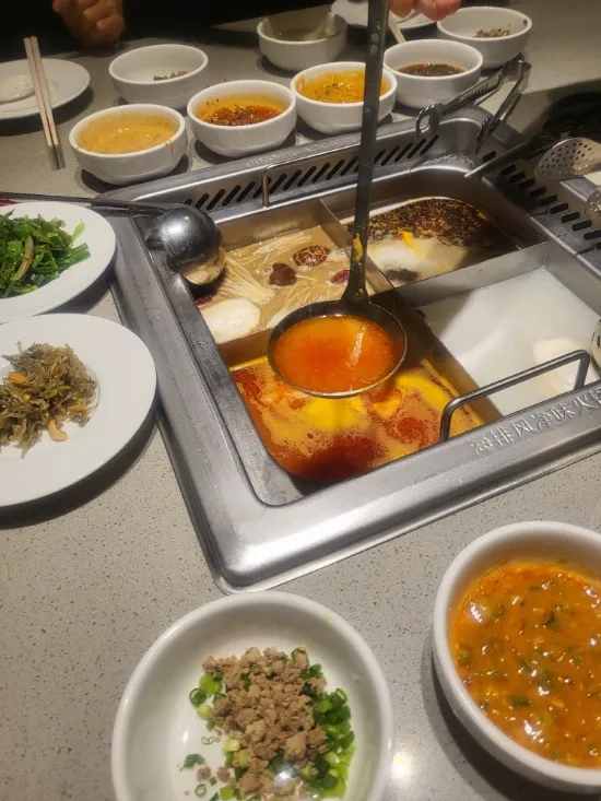  부산역 근처 이색맛집 하이디라오 훠궈 면쇼까지 재밌게 먹은 후기
