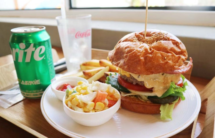 김녕해수욕장맛집 육즙이 팡팡 터지는 제주 수제버거 삼다버거