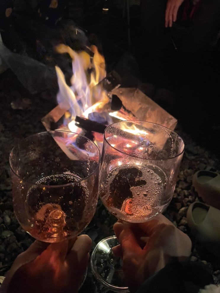 캠핑불멍은 camping 꽃이죠