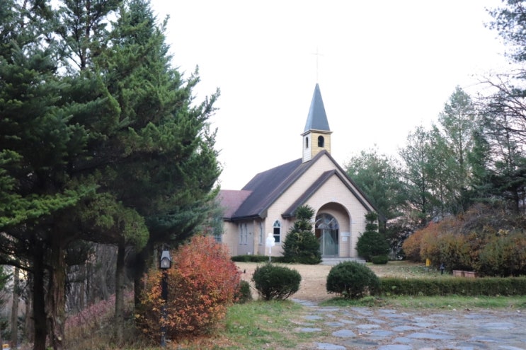 충주 수안보 근처 가볼만한 곳, 성봉선교회(성봉채플) 사진찍기 좋은 예쁜 교회
