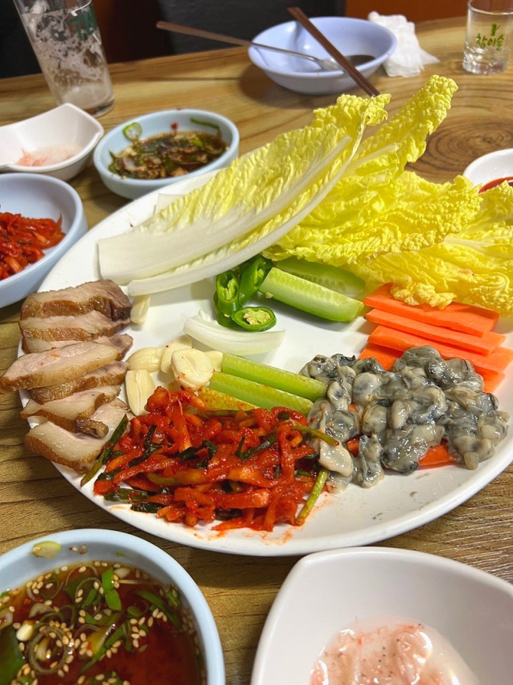  동인천 신포동 염염집 - 스지탕과 굴보쌈이 유명한 인천 노포 술집 안주 맛집 (주차/메뉴)