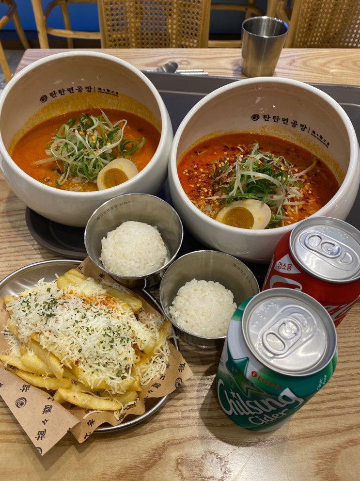  11/22 (1) 군산 롯데몰 맛집:) 라멘집 생각날 때, 탄탄면공방 디오션시티점
