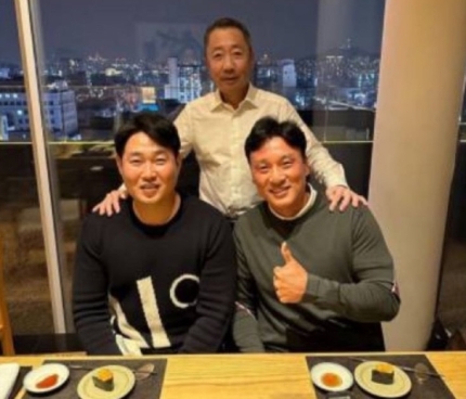 프로<b>야구</b> 양의지 계약 축하? <b>두산</b> <b>박정원</b> 회장이 전날 올린... 