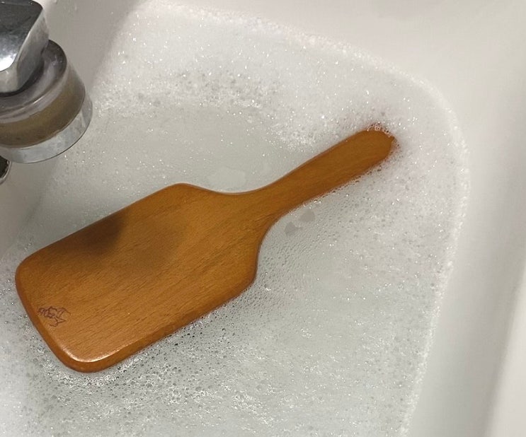  빗세척 샴푸하고 가실께요 아베다브러쉬 꼬리빗까지 쌉가능