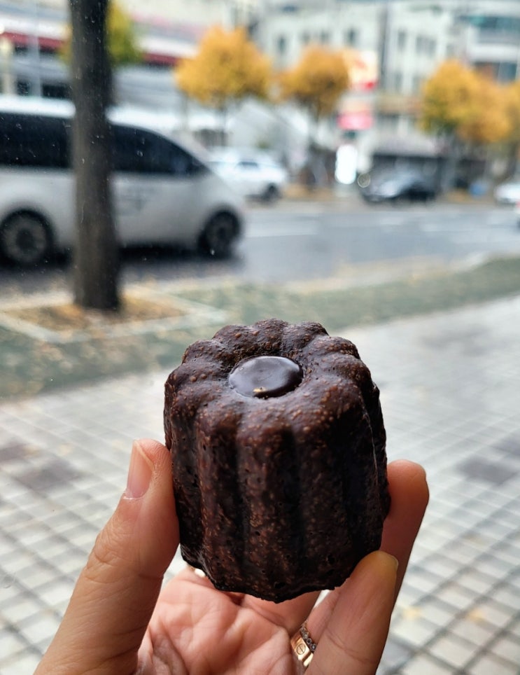  Cafe"공명"분위기 좋은 홍대/연남동카페 [스콘,까눌레]방문기