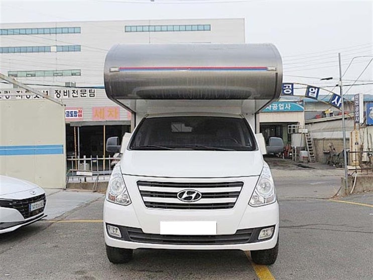  그랜드스타렉스 캠핑카 중고 공간적인 여유로움