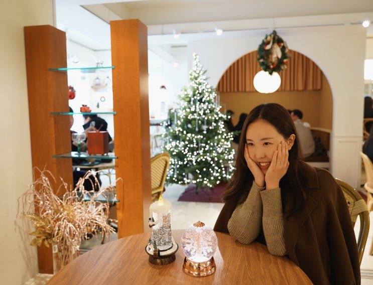  당산역 카페 "디데이원" 크리스마스 영등포 데이트 분위기 최고