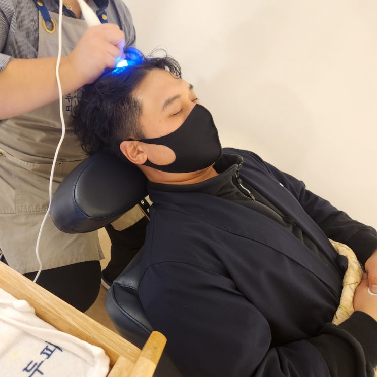  광주실내데이트 신창동 하루두피 남자친구 두피관리 해주기!