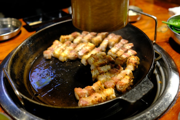 압구정 삼겹살 맛집 : 추풍령칼삼겹살 압구정점 - 2022년 11월