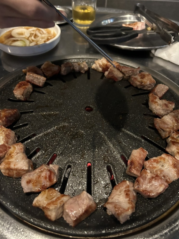  부천역 맛집, 부드러운 고기(두부김치,전,두툼한 고기)
