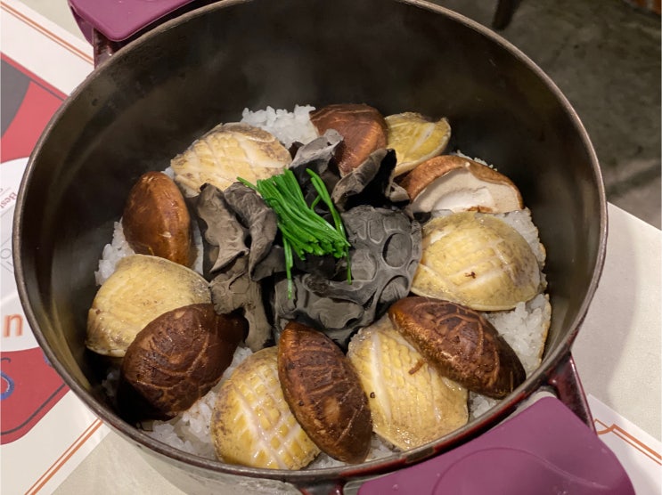  [압구정로데오/청담 맛집] 오통영 청담점: 전복 솥밥 맛집, 부드럽고 버터향이 좋은 전복표고 솥밥! 메뉴, 예약, 주차
