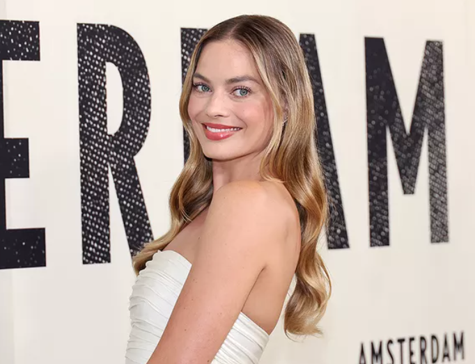Margot Robbie는 '공포에 질렸다' 그녀는 'Bombshell' 이전에 '성희롱의 정의를 알지 못했습니다'. Margot Robbie는 '공포에 질렸다' 그녀는 'Bombshell' 이전에 '성희롱의 정의를 알지 못했습니다'.