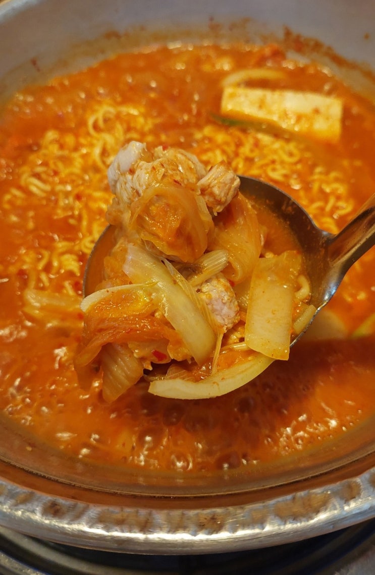  [신설동] 찐맛집 '김치마마 김치찌개' | 집밥처럼 푸근한 신설동맛집