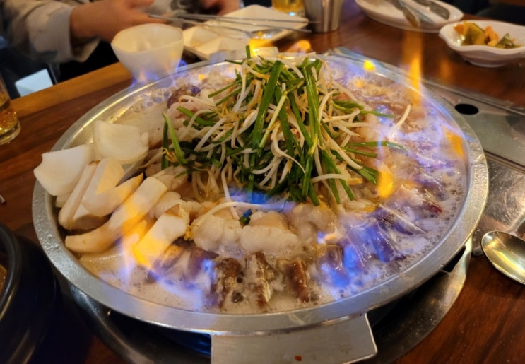 [신논현역] 후라이팬에 구워주는 염통이 존맛이었던 소곱창 맛집 소곱당 : 연말 송년회 모임