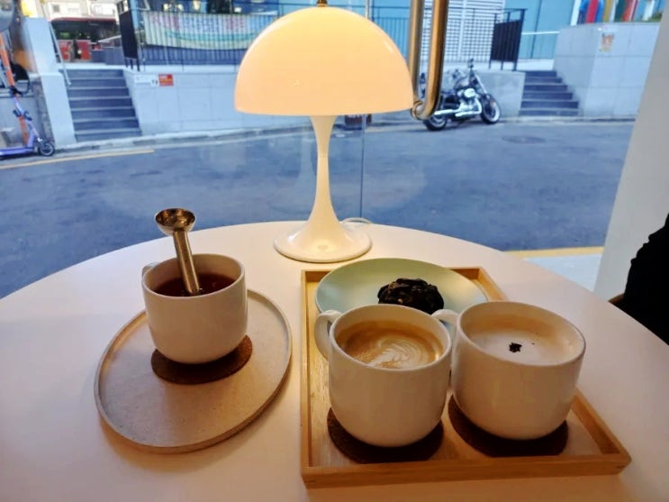  [1년 전 오늘] 서교동 카페 추천 합정역 디저트카페 oui cafe