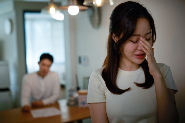 “집 판 돈 8억원 날렸다?” 하루 90% 폭락, 휴지조각에 ‘멘붕’ 뭐길래 “집 판 돈 8억원 날렸다?” 하루 90% 폭락, 휴지조각에 ‘멘붕’ 뭐길래