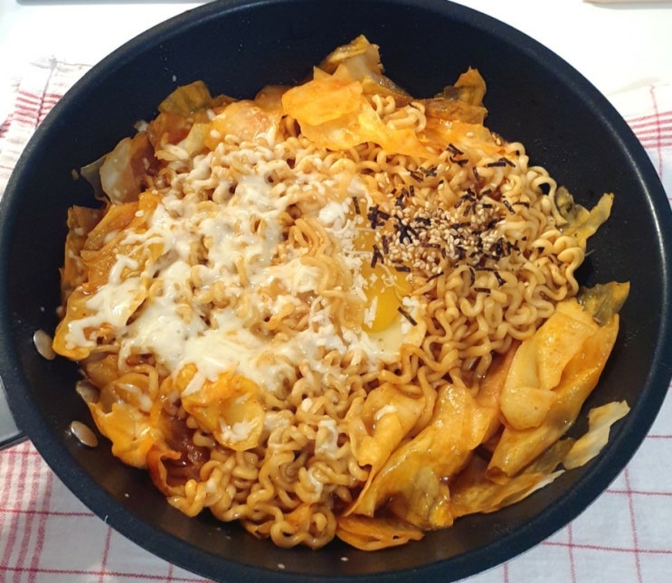  불닭볶음면 안 맵고 맛있게 먹는 나만의 방법