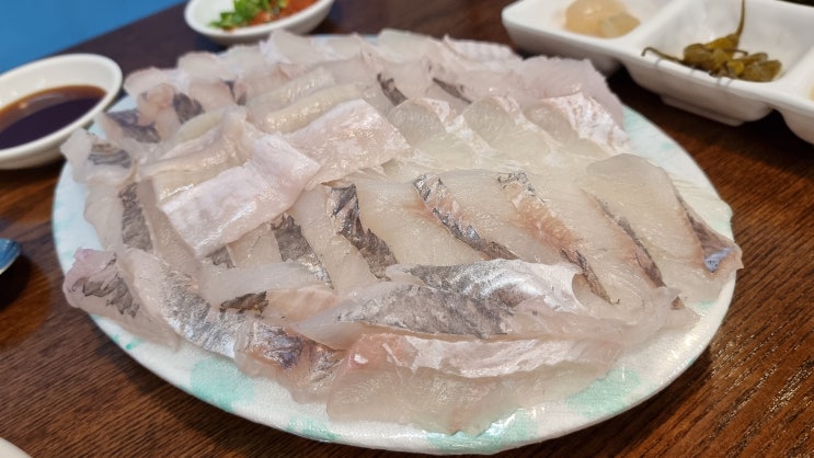  [블레저] 상도시장/숭실대입구 부근 가성비 좋은 횟집 추천 : 광어삼촌