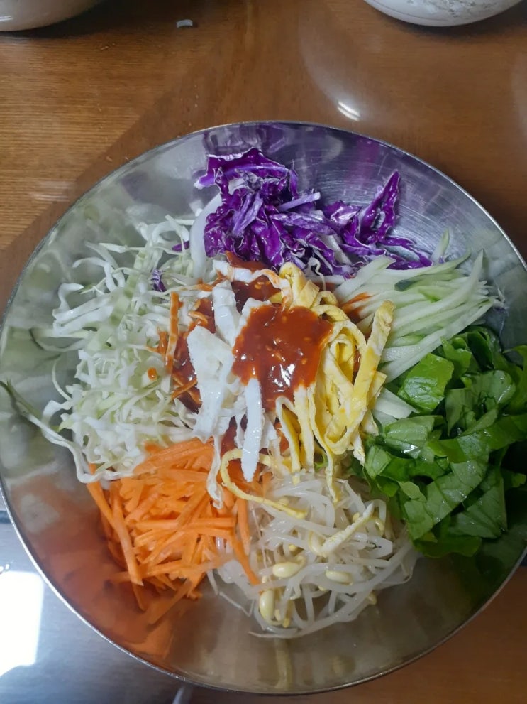  계란지단쫄면, 사과야채샐러드,콩나물 무침