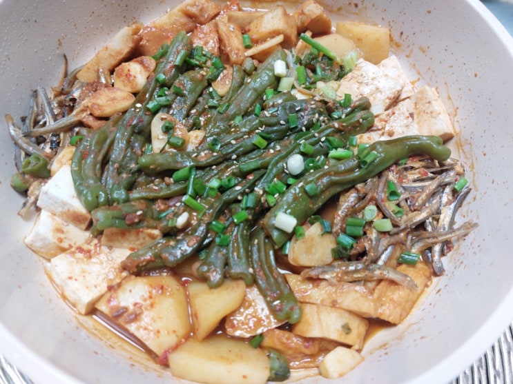 꽈리고추 조림 꽈리고추 멸치조림 된장 품은 꽈리고추 조림 꽈리고추 조림 꽈리고추 멸치조림 된장 품은 꽈리고추 조림