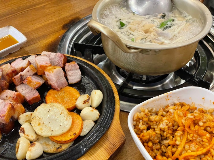  [다온칼국수] 시원한 칼국수에 훈제삼겹살까지 맛있는 중랑구 칼국수 맛집