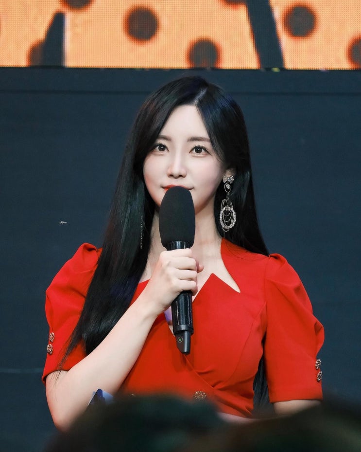 '축구 여신' 곽민선 아나운서, SBS 스포츠 리포터로 카타르 월드컵 소식 전한다...인스타 나이 학력 눈길 '축구 여신' 곽민선 아나운서, SBS 스포츠 리포터로 카타르 월드컵 소식 전한다...인스타 나이 학력 눈길