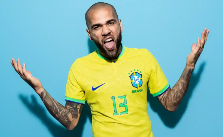 Dani Alves: '저는 이 게임을 좋아합니다. 저는 그들이 저에게 돈을 주지 않을 때 축구를 좋아했습니다. Dani Alves: '저는 이 게임을 좋아합니다. 저는 그들이 저에게 돈을 주지 않을 때 축구를 좋아했습니다.