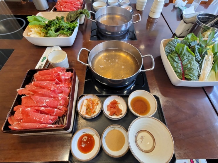  양 많은 샤브샤브 정식