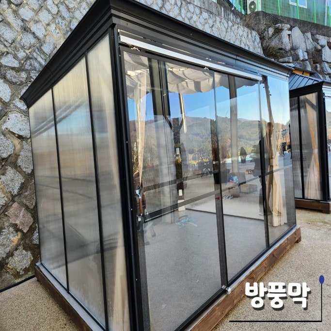  방풍막 포천 캠핑 가제보 바베큐장 6동 렉산으로 설치 완료