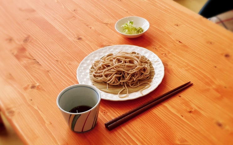  칸다 야부소바 steamer 세이로소바가 녹색인 이유 (ft. 메밀싹)