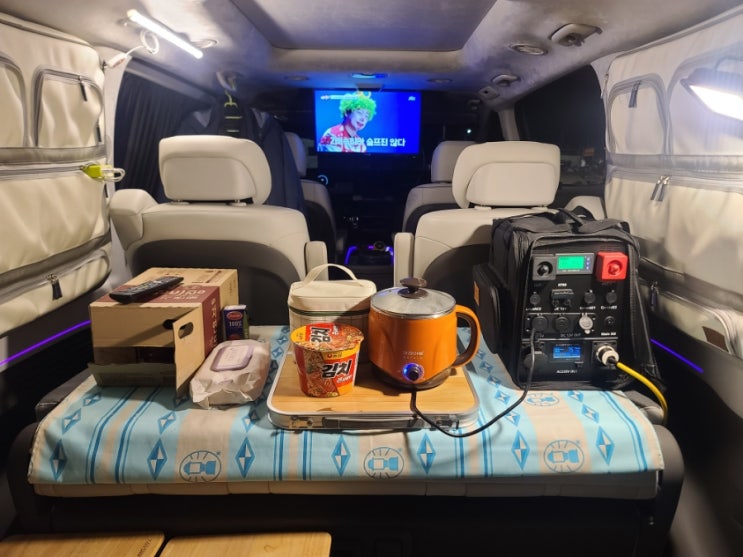  차박 캠핑용 220V 인산철 파워뱅크 / 다이펑 176ah 올인원!