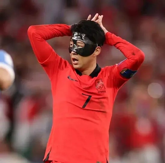 2022 카타르 피파 월드컵: 대한민국 우루과이를 상대로 H조 1차전 0-0 무승부 선수들 등번호 프....