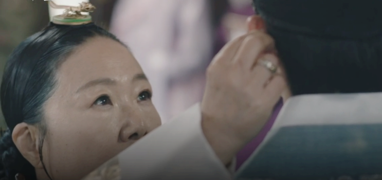  슈룹 12회, 새로운 적통? 의성군 혈통과 아버지, 윤왕후 태인세자, 토지선생 권의관 황숙원 역모.
