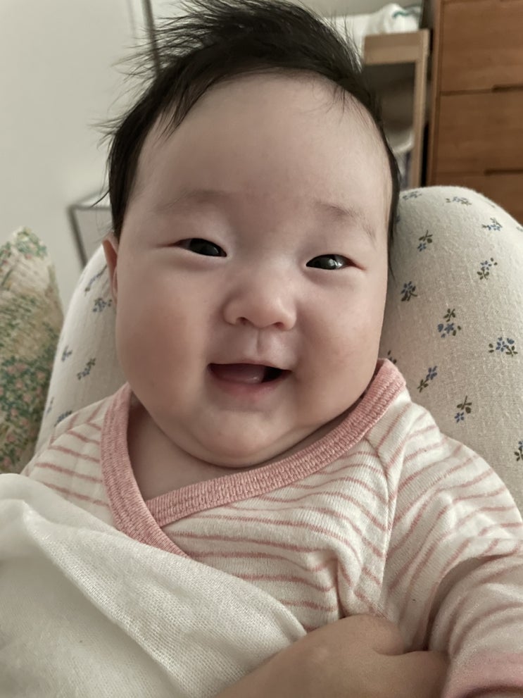  [육아 일기] 아기 63 - 77일 / 주먹 고기 / 아기 2개월 폐구균 접종 / 급성장기