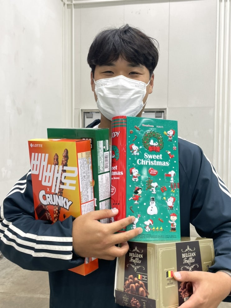  블로그씨는 이따금씩 사무치게 보고 싶은 사람이 있어요. 지금 이 순간 가장 보고 싶은 사람은?