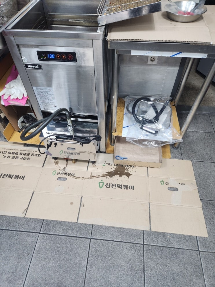  부산 린나이기름정제기 교체_린나이 업소용_부산 강서구 명지동 신전떡볶이_ROR-30N