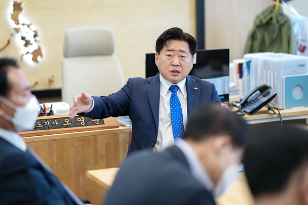 <b>오영훈 제주지사</b>, 19일 선거법 <b>위반</b> <b>제주</b>지검 출석 조사..... 
