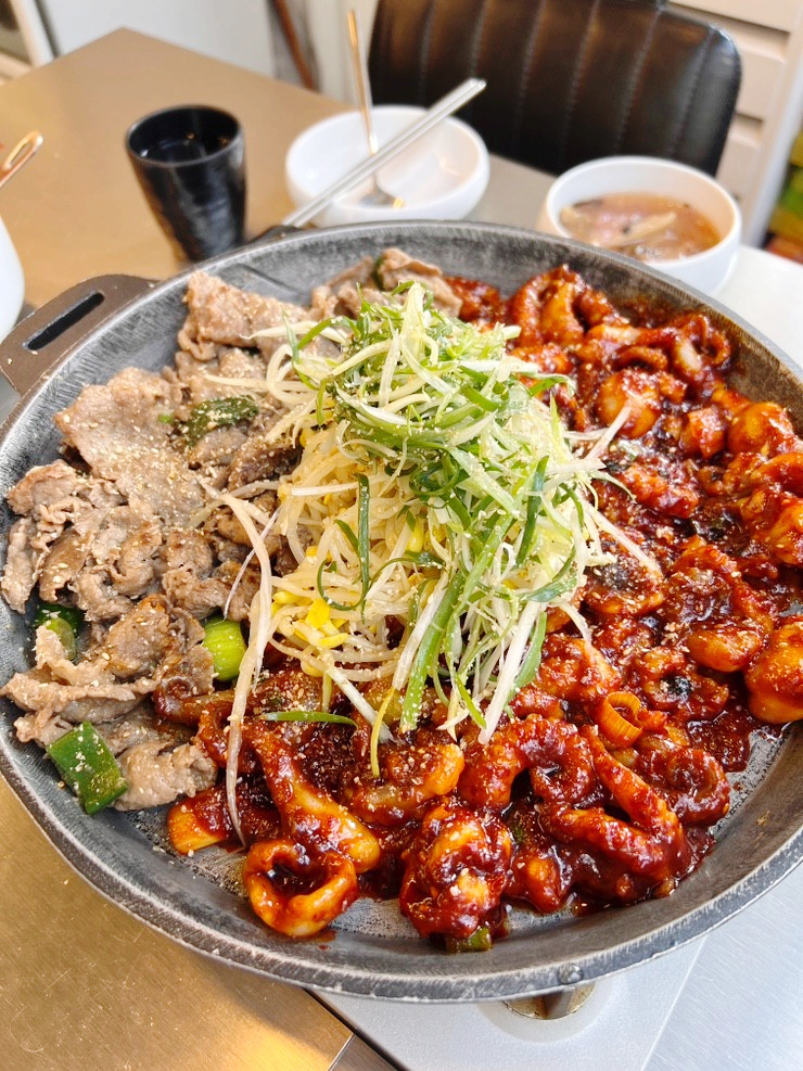  강남역 11번출구 맛집, 쭈꾸미랩소디 매콤한 쭈꾸미, 차돌, 볶음밥까지!