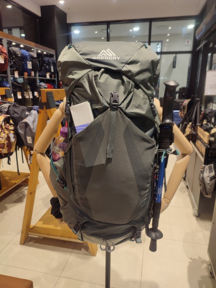  그레고리 여성 배낭 NEW 메이븐 45리터 S/M사이즈 HELIUM GREY 36J28017, ROSEWOOD RED 36J20017