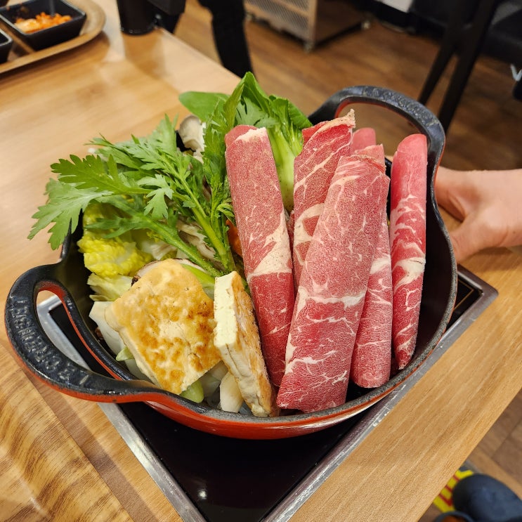  안양아트센터 맛집 '부엉이샤브 스키야키' - 가족식사로 딱이네!