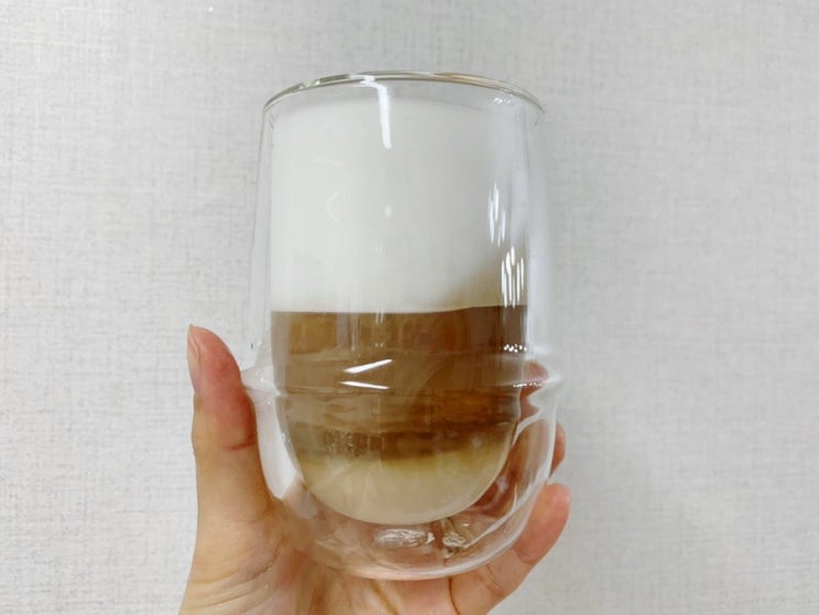 홈카페 라떼컵 KINTO 킨토 크로노스 이중글라스 컵 디자인도 유니크하고 내열유리인데다 가벼워서 실용성도 있어서 맘에 쏙 홈카페 라떼컵 KINTO 킨토 크로노스 이중글라스 컵 디자인도 유니크하고 내열유리인데다 가벼워서 실용성도 있어서 맘에 쏙