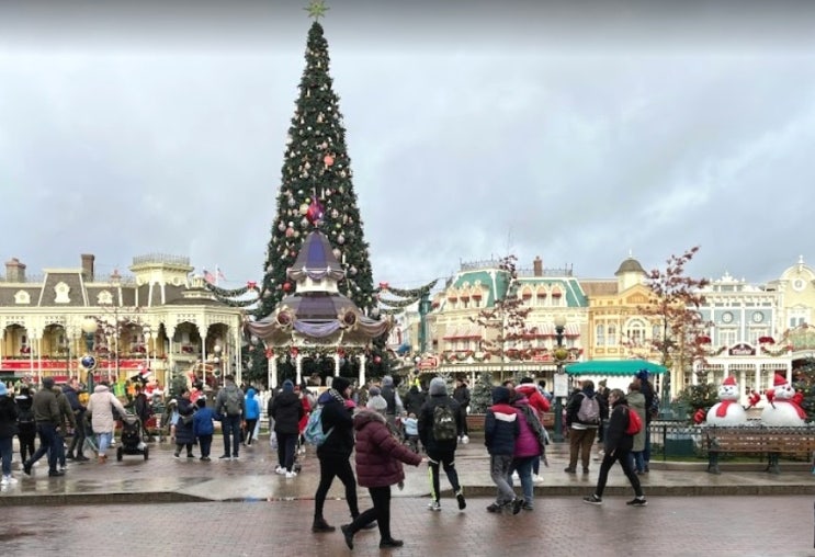 파리 디즈니랜드 가는법 티켓 가격 30주년 일루미네이션 시간 꿀팁 (프랑스 여행)