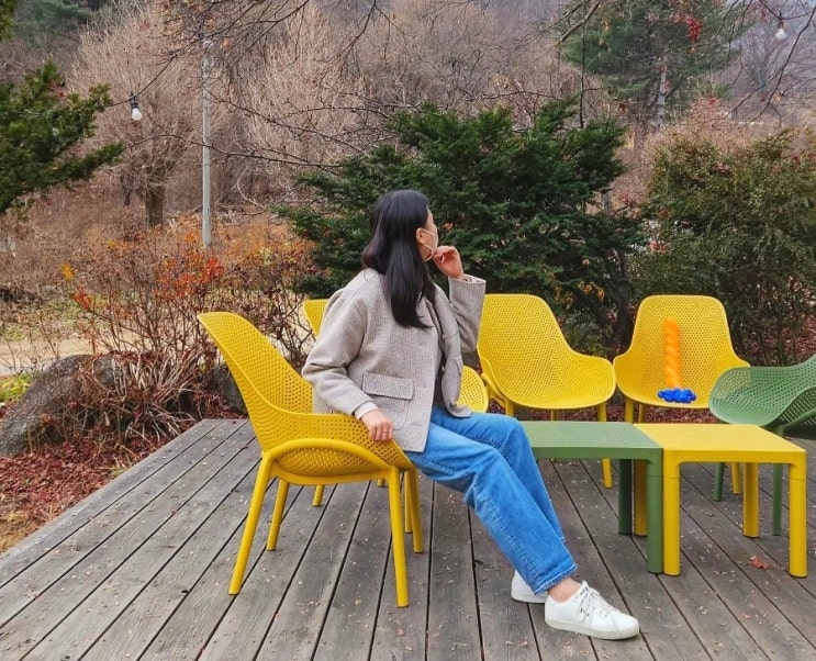  클리지 영 캐주얼 데일리룩 아우터 노카라 디자인 CM8WJK08 가을부터 겨울까지 활용 가능