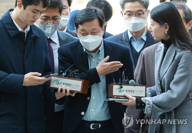 이재명-<b>대장동</b> '마지막 연결고리' <b>정진상</b>, 진술 <b>거부</b>권 행사.
