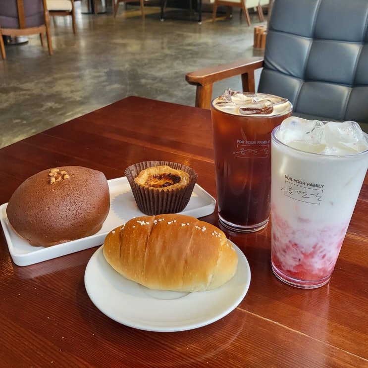  울산 달동 베이커리 : 빵지순례 울산 대표 빵집 윤연당