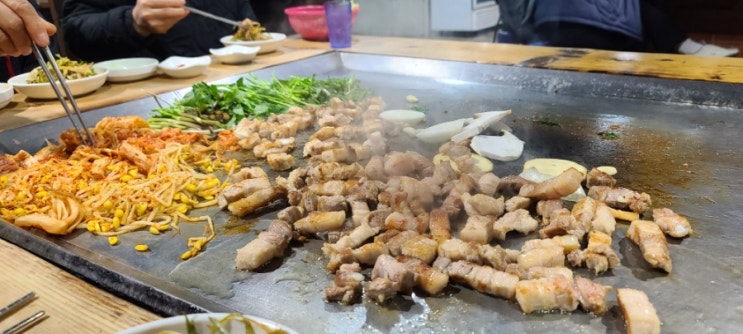  양산맛집 호포역맛집 당구대 돌 철판 삼겹살(feat.불쇼)