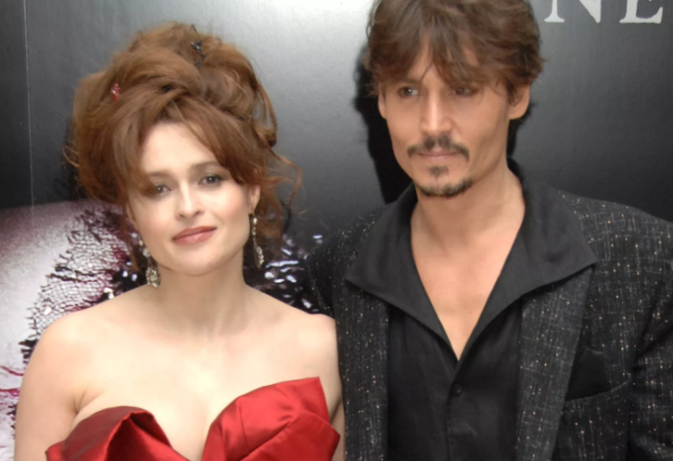 Helena Bonham Carter는 조니 뎁이 '완전히 정당화되었다'고 말합니다. J.K. Rowling은 '사냥감'을 당했습니다. Helena Bonham Carter는 조니 뎁이 '완전히 정당화되었다'고 말합니다. J.K. Rowling은 '사냥감'을 당했습니다.