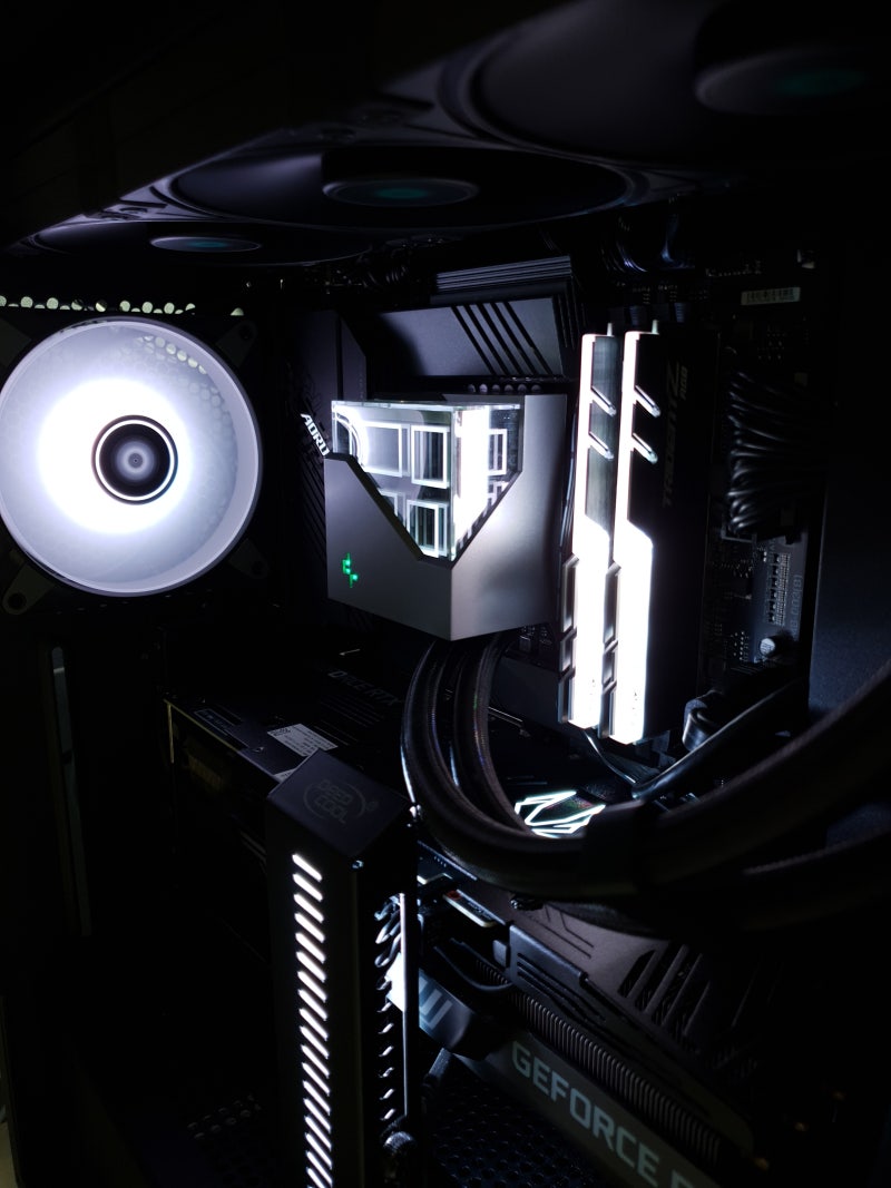 GIGABYTE Z690 AORUS ELITE D4 사용기
