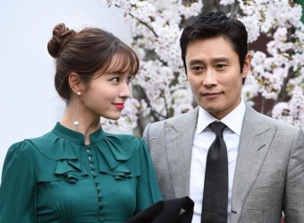 수많은 여배우들과의 연애설과 구설수에 <b>이병헌</b>, 아내 '<b>이민정</b>... 
