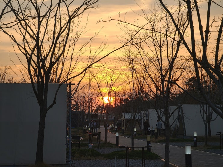  영종도 씨사이드캠핑장에서 반가운 손님들과 즐거운 저녁식사와 캠핑